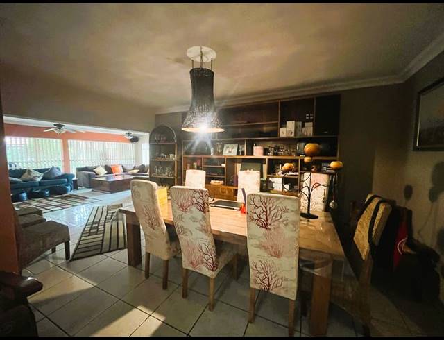 5 BEDROOM HOUSE FOR SALE IN THREE RIVERS